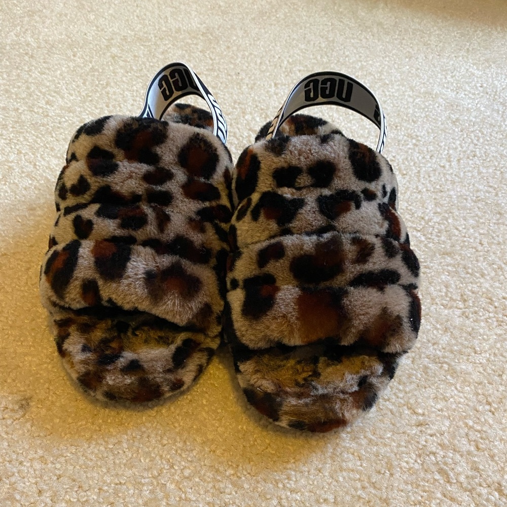 Ugg slides